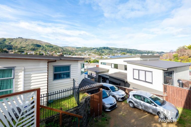 Photo of property in 357 Main Road, Tawa, Wellington, 5028