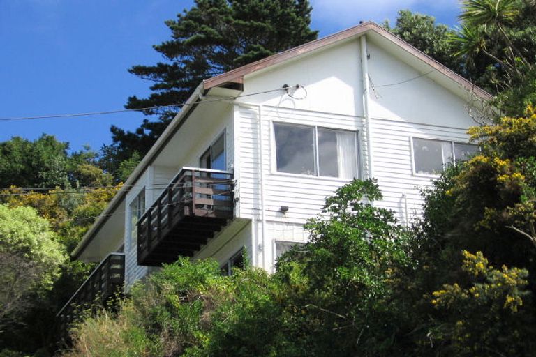 Photo of property in 1/9 Wye Street, Island Bay, Wellington, 6023