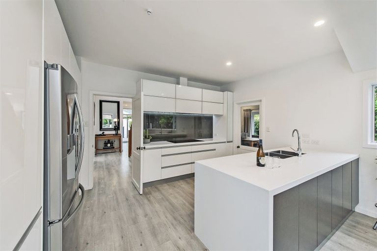 Photo of property in 36 Jacksons Road, Lyttelton, 8082