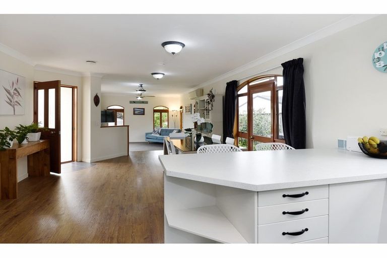 Photo of property in 11 Stagg Place, Brightwater, 7022