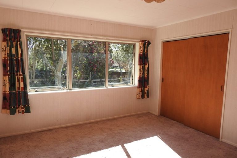 Photo of property in 1 Ongo Road, Hunterville, 4730