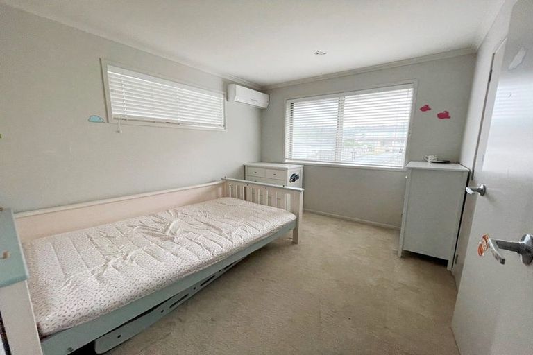 Photo of property in 26 Hornbill Drive, Fairview Heights, Auckland, 0632