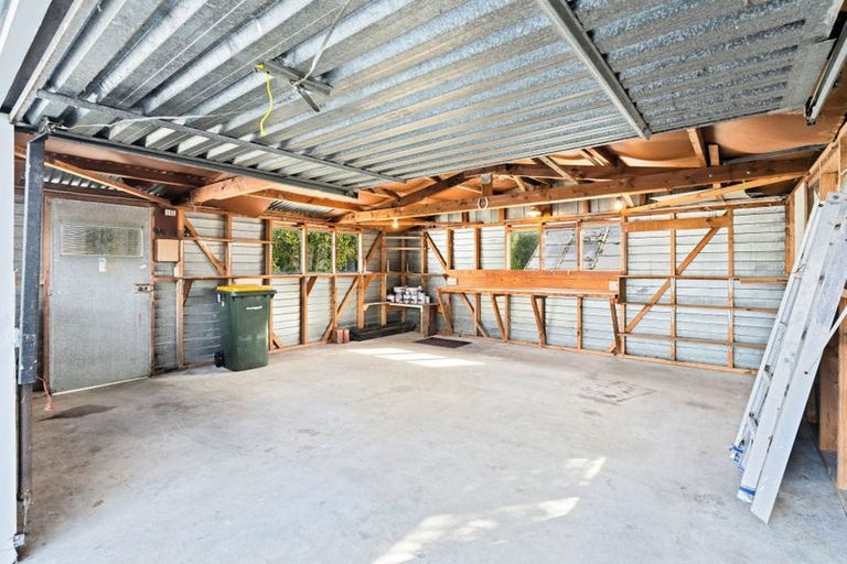 Photo of property in 3 Winchester Street, Levin, 5510