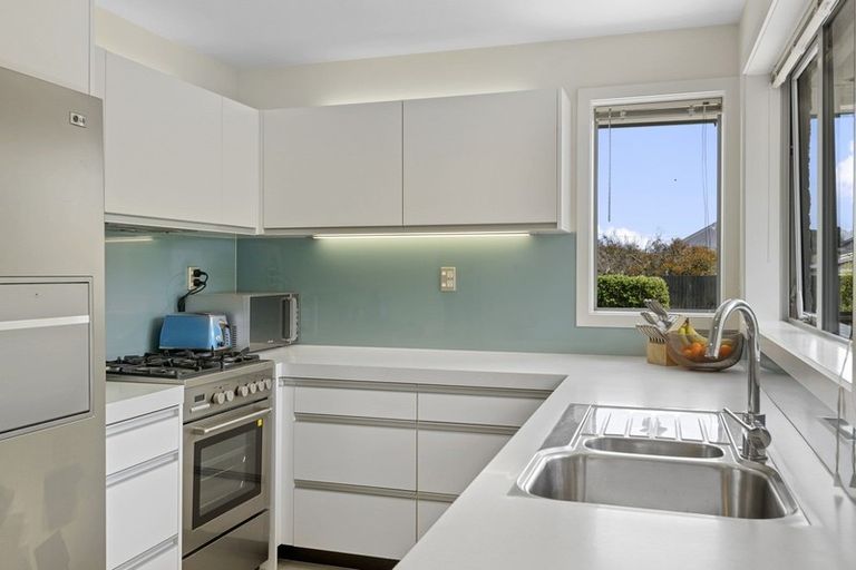 Photo of property in 515 Marine Parade, South New Brighton, Christchurch, 8062