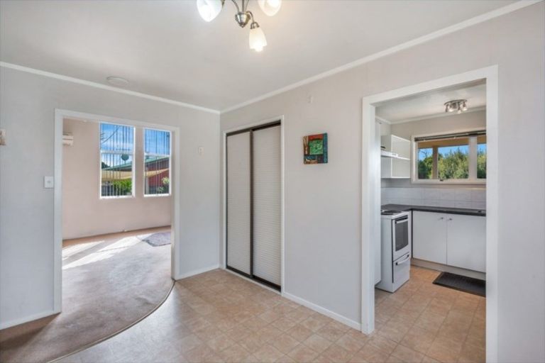 Photo of property in 4 Mckinley Place, Nawton, Hamilton, 3200