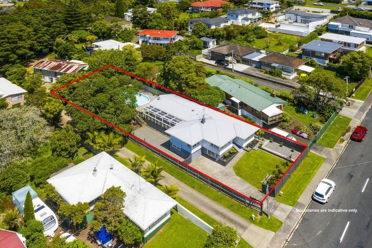 Photo of property in 15 Moore Street, Hillcrest, Auckland, 0627