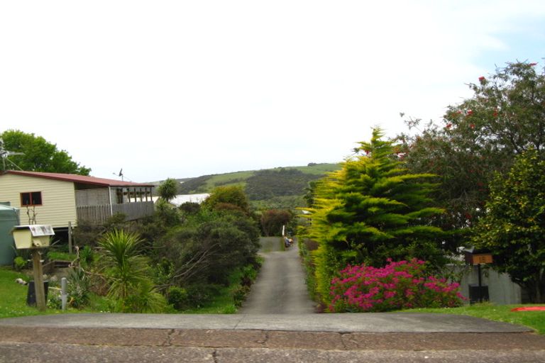 Photo of property in 18 Everard Avenue, Army Bay, Whangaparaoa, 0930