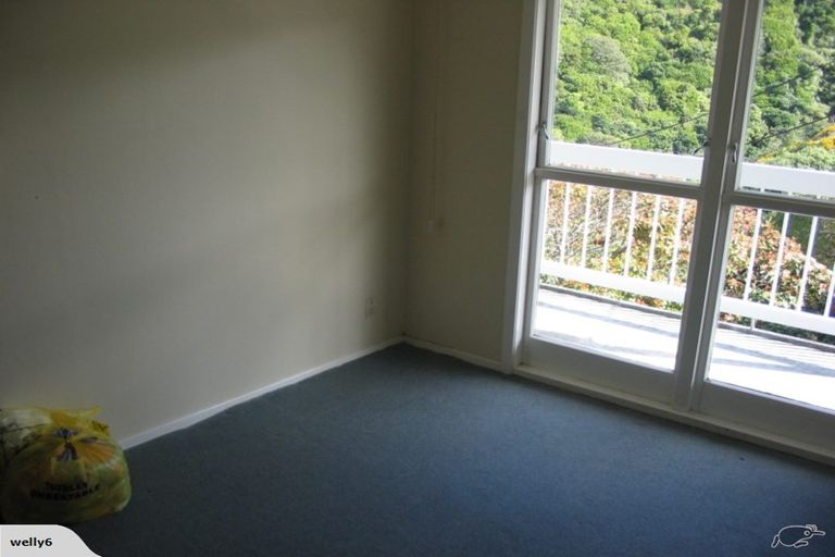 Photo of property in 15a Rakeiora Grove, Korokoro, Lower Hutt, 5012