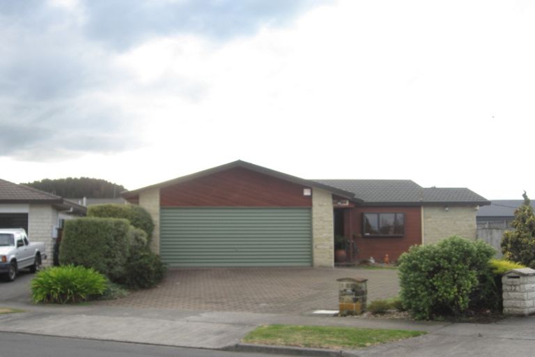 Photo of property in 34 Hyatt Grove, Greenmeadows, Napier, 4112