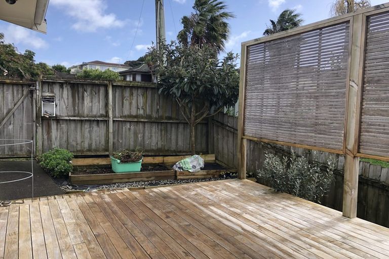 Photo of property in 19 Higgs Road, Mount Wellington, Auckland, 1060