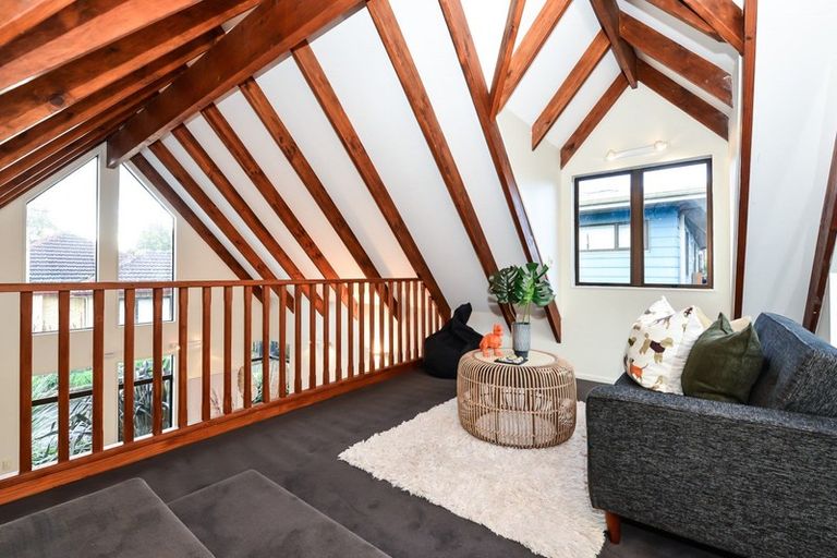 Photo of property in 28b Braid Road, St Andrews, Hamilton, 3200