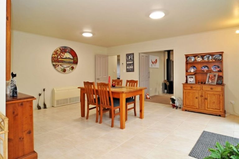 Photo of property in 1 Kereru Close, Halfway Bush, Dunedin, 9010