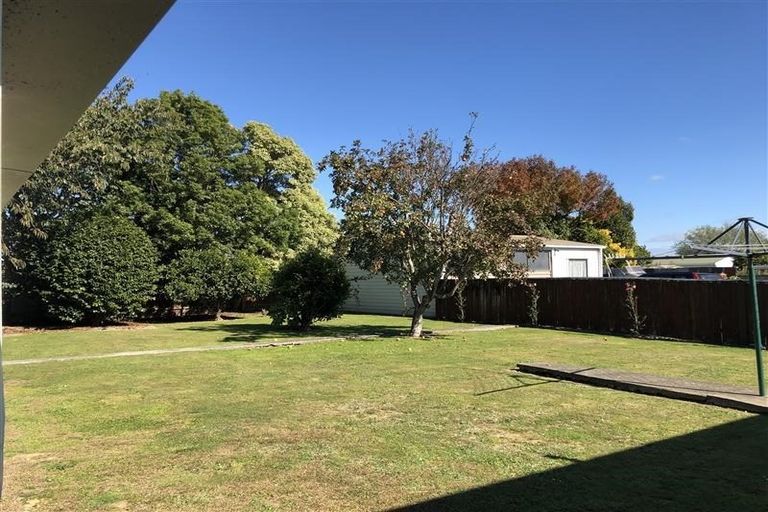 Photo of property in 12 Vogel Street, Shannon, 4821