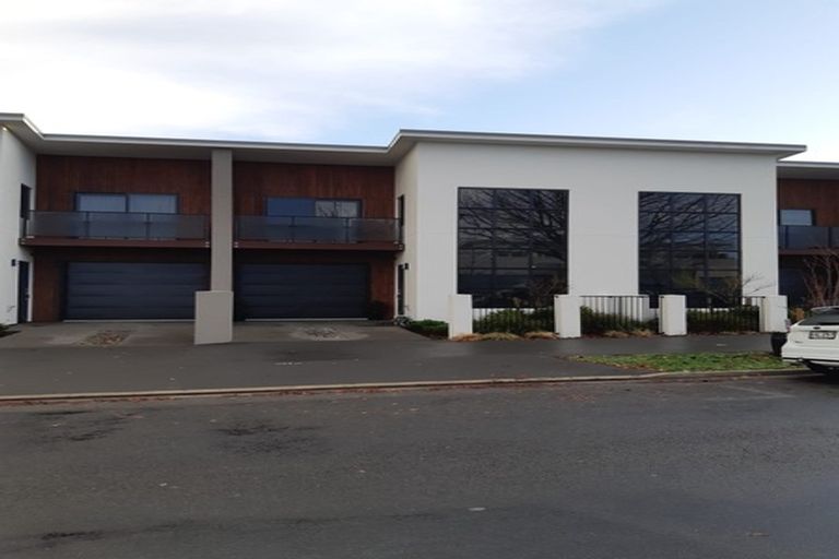 Photo of property in 2/13 Beale Street, Hamilton East, Hamilton, 3216