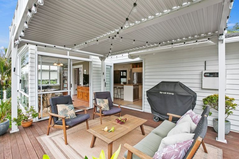 Photo of property in 348 Saint Aubyn Street, Moturoa, New Plymouth, 4310