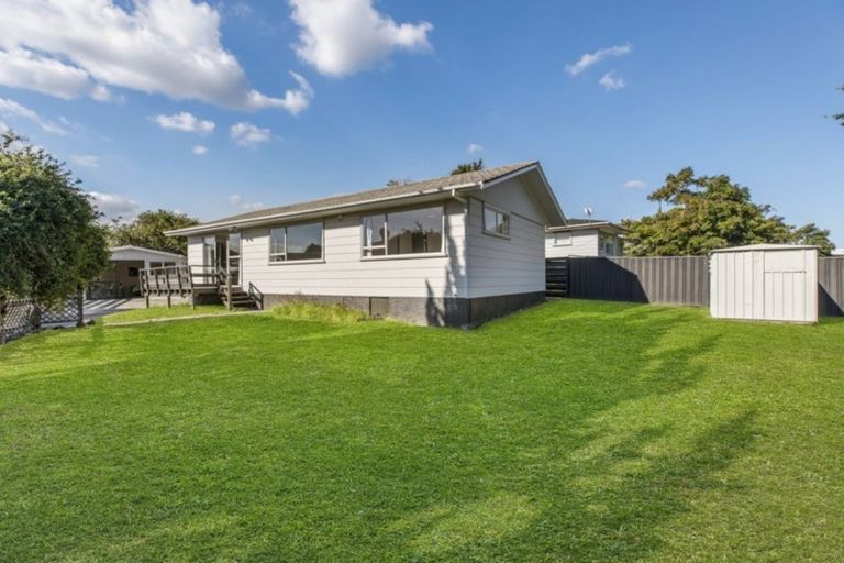 Photo of property in 8 Carbery Place, Manurewa, Auckland, 2102