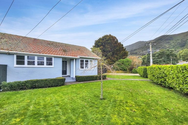 Photo of property in 1 Tyndall Street, Waiwhetu, Lower Hutt, 5010
