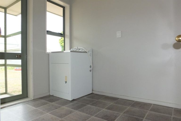 Photo of property in 39 Aldershot Street, Aranui, Christchurch, 8061