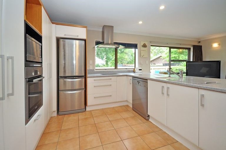 Photo of property in 22 Hillary Street, Chedworth, Hamilton, 3210