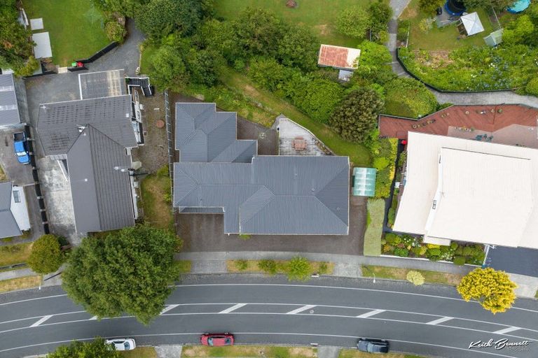 Photo of property in 115 Gemstone Drive, Birchville, Upper Hutt, 5018