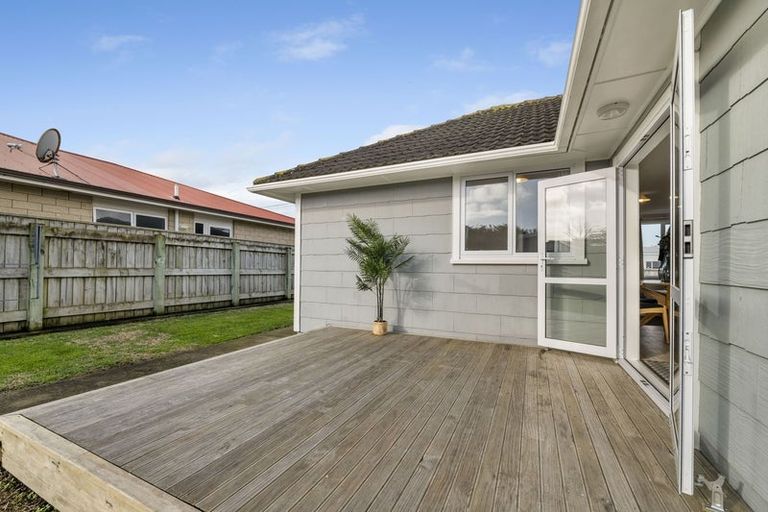 Photo of property in 30 Ihaia Road, Opunake, 4616