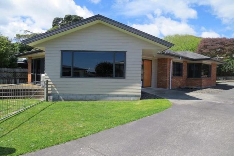 Photo of property in 15a Marchant Place, Westown, New Plymouth, 4310