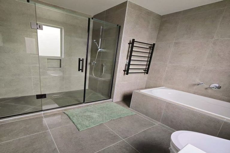 Photo of property in 8 Marlborough Crescent, Hobsonville, Auckland, 0616