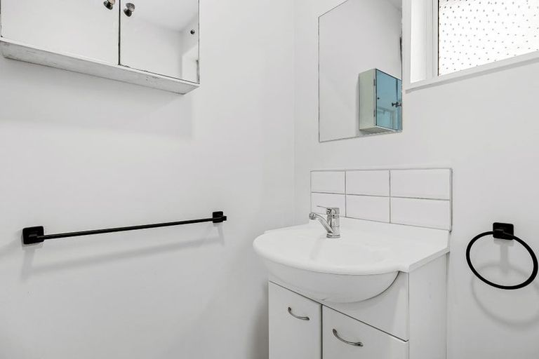 Photo of property in 5/80 Charles Street, Waltham, Christchurch, 8011