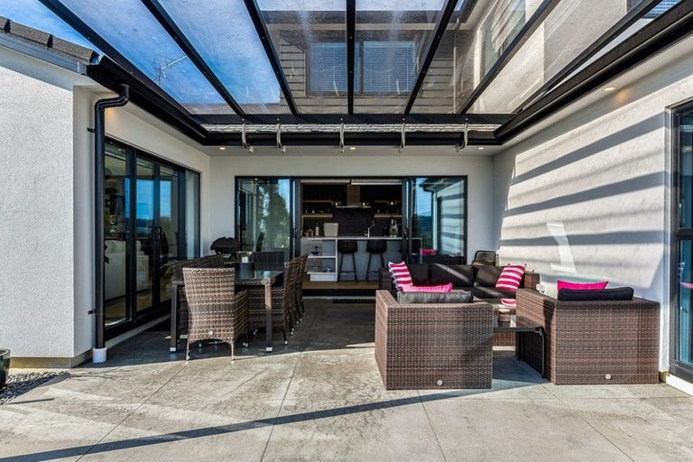 Photo of property in 66 Endeavour Drive, Whitby, Porirua, 5024