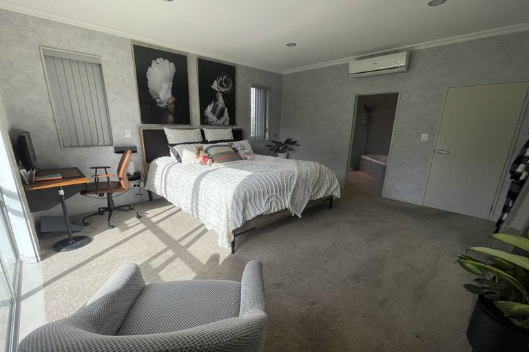 Photo of property in 22 Marwan Crescent, The Gardens, Auckland, 2105