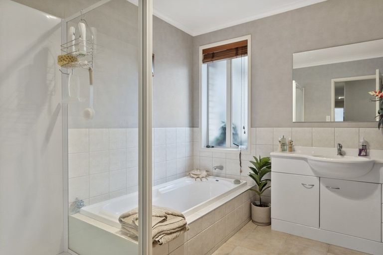 Photo of property in 1 Aylesbury Court, Rototuna North, Hamilton, 3210