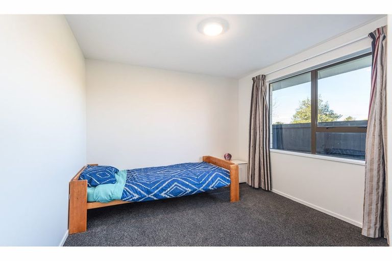 Photo of property in 17 Lovelock Street, Dallington, Christchurch, 8061