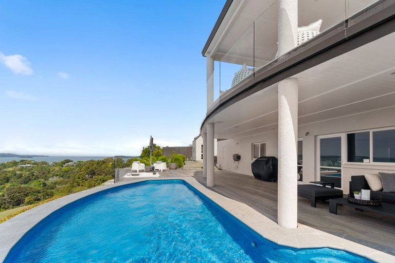 Photo of property in 8 Kotare Place, Sandspit, Warkworth, 0982