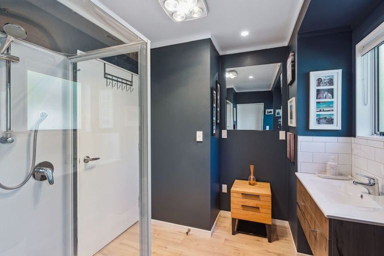 Photo of property in 22a Kapiti Road, Paraparaumu, 5032