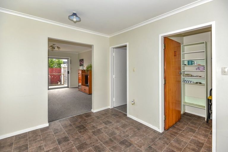 Photo of property in 2 Hurst Place, Parklands, Christchurch, 8083