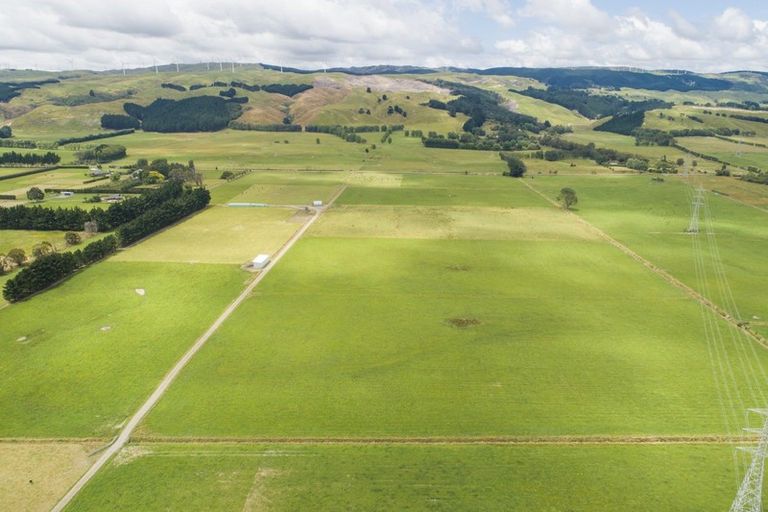 Photo of property in 703 Fitzherbert Road East, Aokautere, Palmerston North, 4471