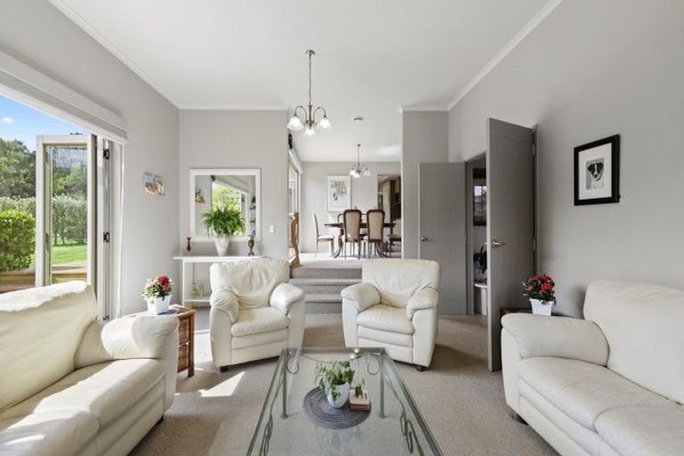 Photo of property in 28 Westminster Glen, Matakana, Warkworth, 0985