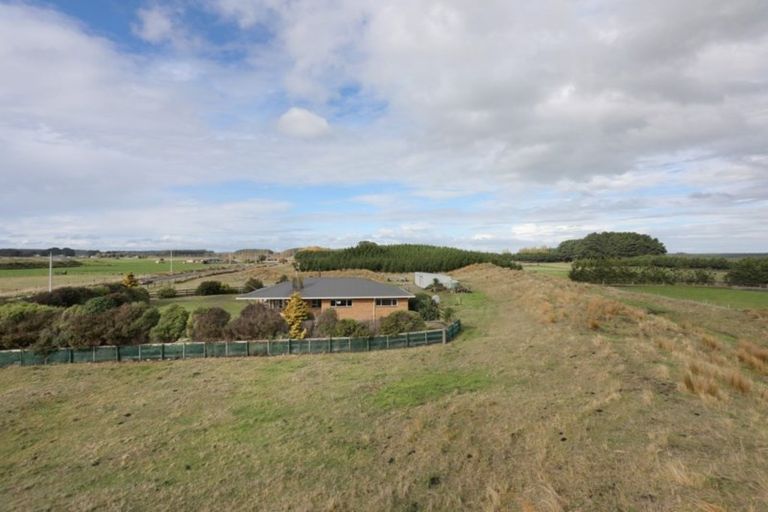 Photo of property in 547 Raumai Road, Bulls, 4894