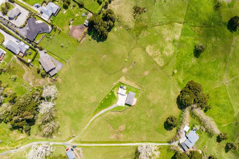 Photo of property in 31-33 Nikau Lane, Maungaturoto, 0520