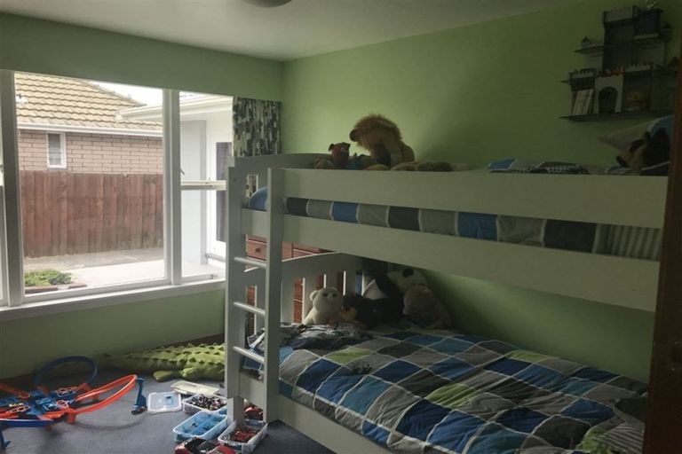 Photo of property in 10 Cotswold Avenue, Bishopdale, Christchurch, 8053