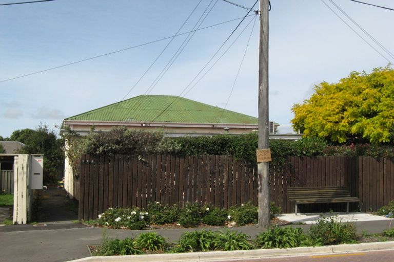 Photo of property in 122 Osborne Street, Waltham, Christchurch, 8011