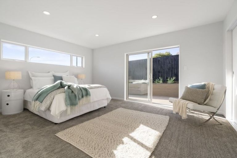 Photo of property in 13 Manawanui Way, Orewa, 0931