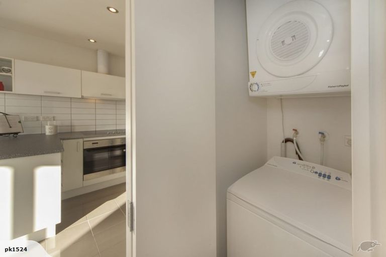 Photo of property in 7e/60 Masons Road, Oteha, Auckland, 0632