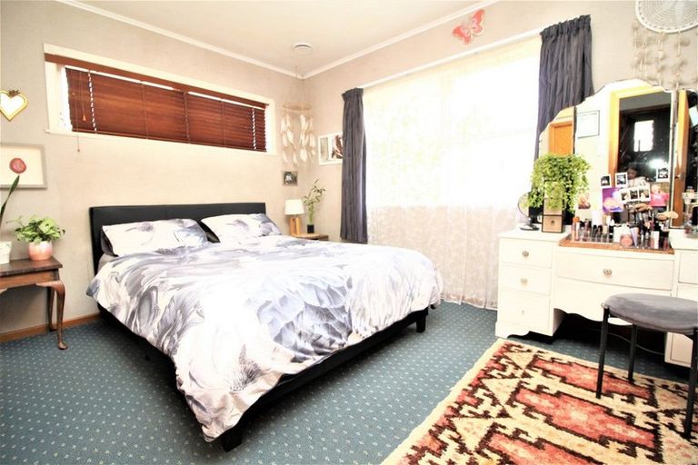 Photo of property in 51 Hilling Street, Titirangi, Auckland, 0604