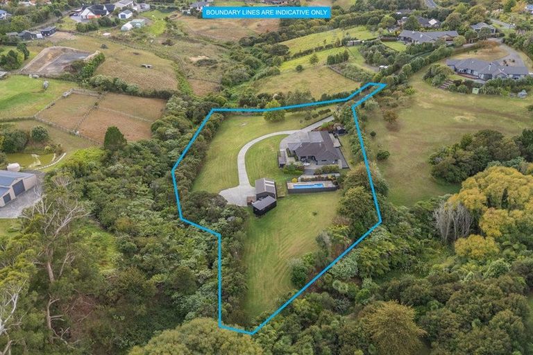 Photo of property in 71 Kaipara Road, Papakura, 2582