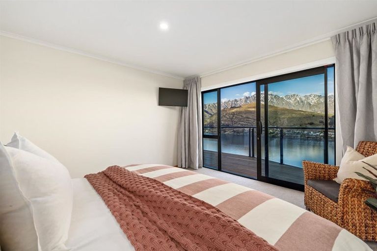 Photo of property in 7 Sunrise Lane, Queenstown, 9300