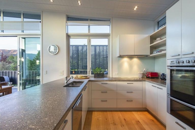 Photo of property in 43 Arrowtn-lke Hayes Road, Lake Hayes, Queenstown, 9371