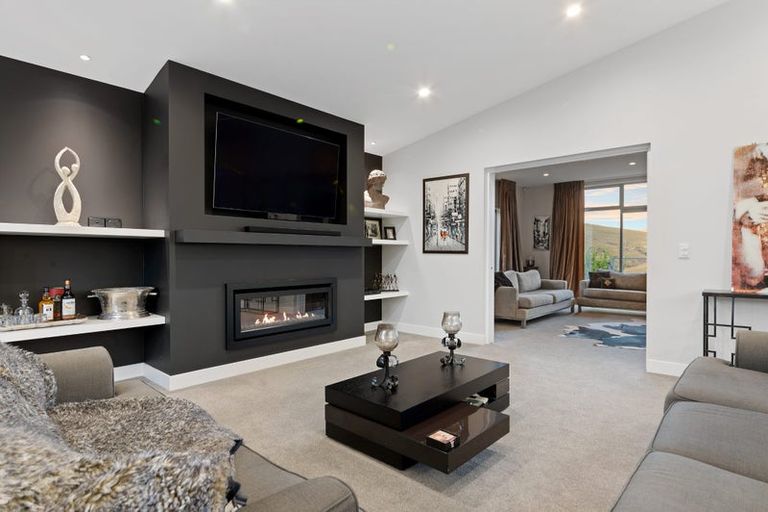 Photo of property in 6 Old Barrow Heights, Huntsbury, Christchurch, 8022