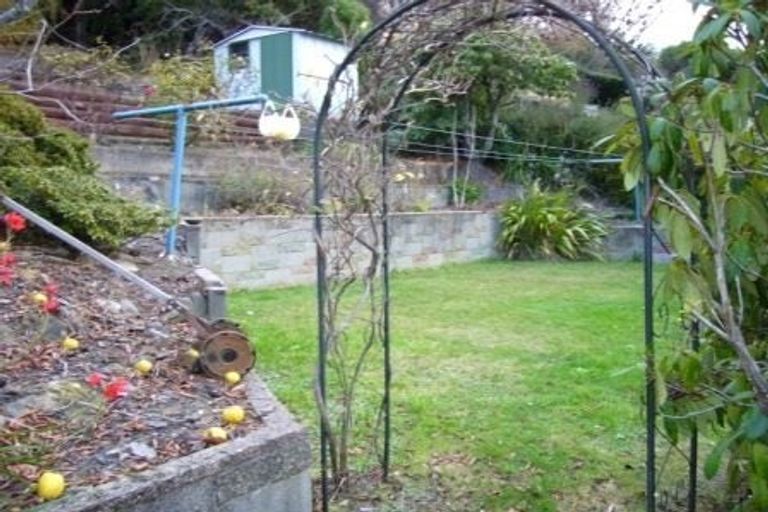 Photo of property in 70 Hocken Street, Kenmure, Dunedin, 9011