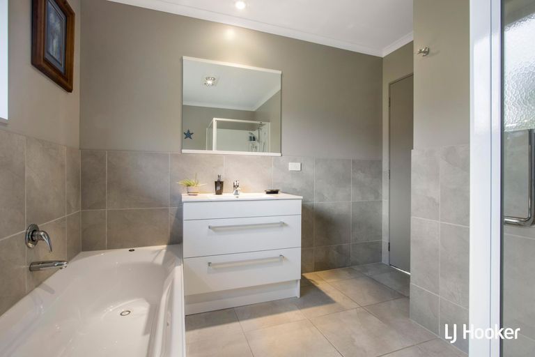 Photo of property in 30a Lawrence Road, Waihi, 3610